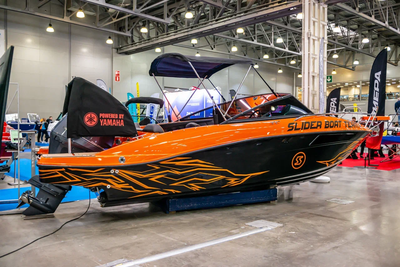 Компания Slider напрямую сотрудничает с производителями легендарных подвесных лодочных моторов YAMAHA